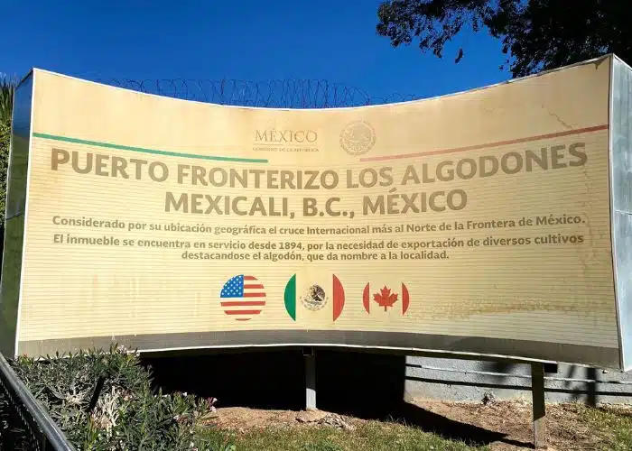 Los Algodones Mexico sign at border