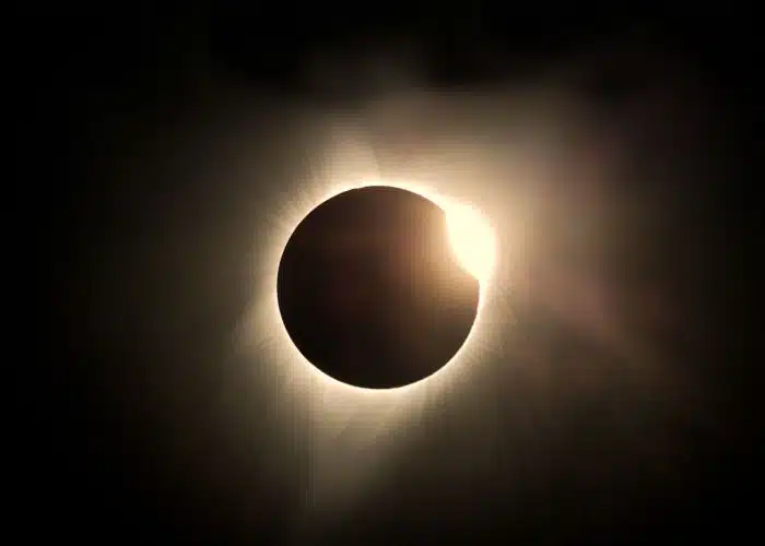 total solar eclipse with diamond ring